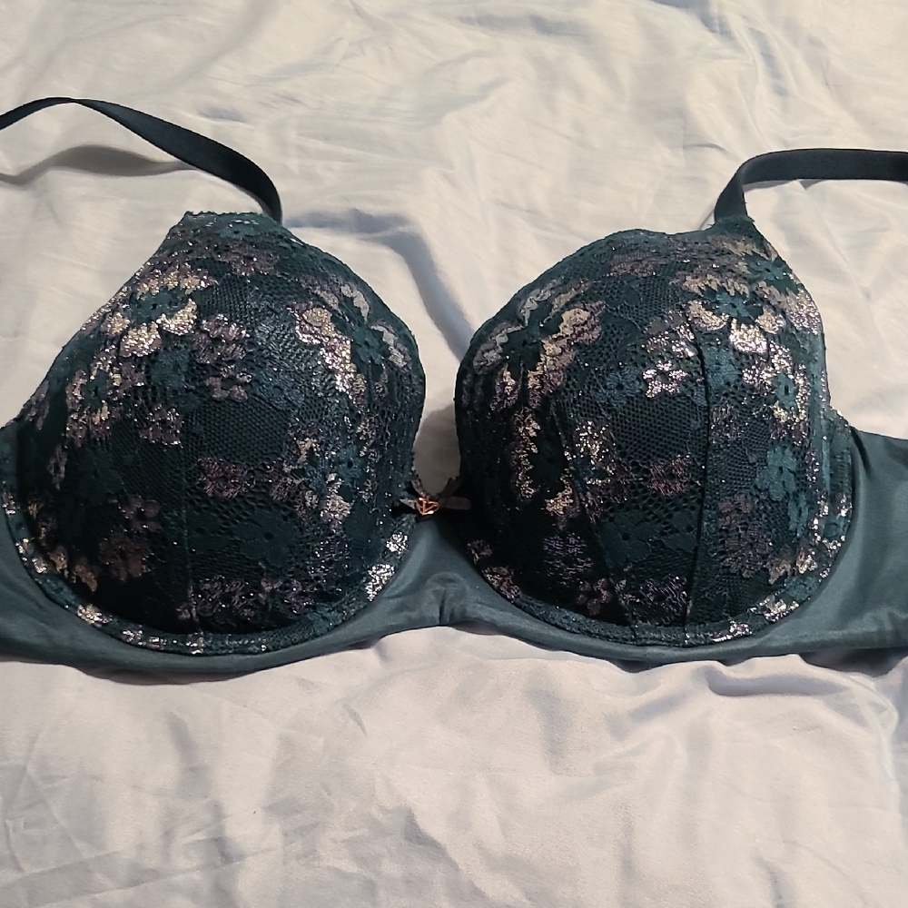 Victoria's Secret Teal and Silver Lace Bra